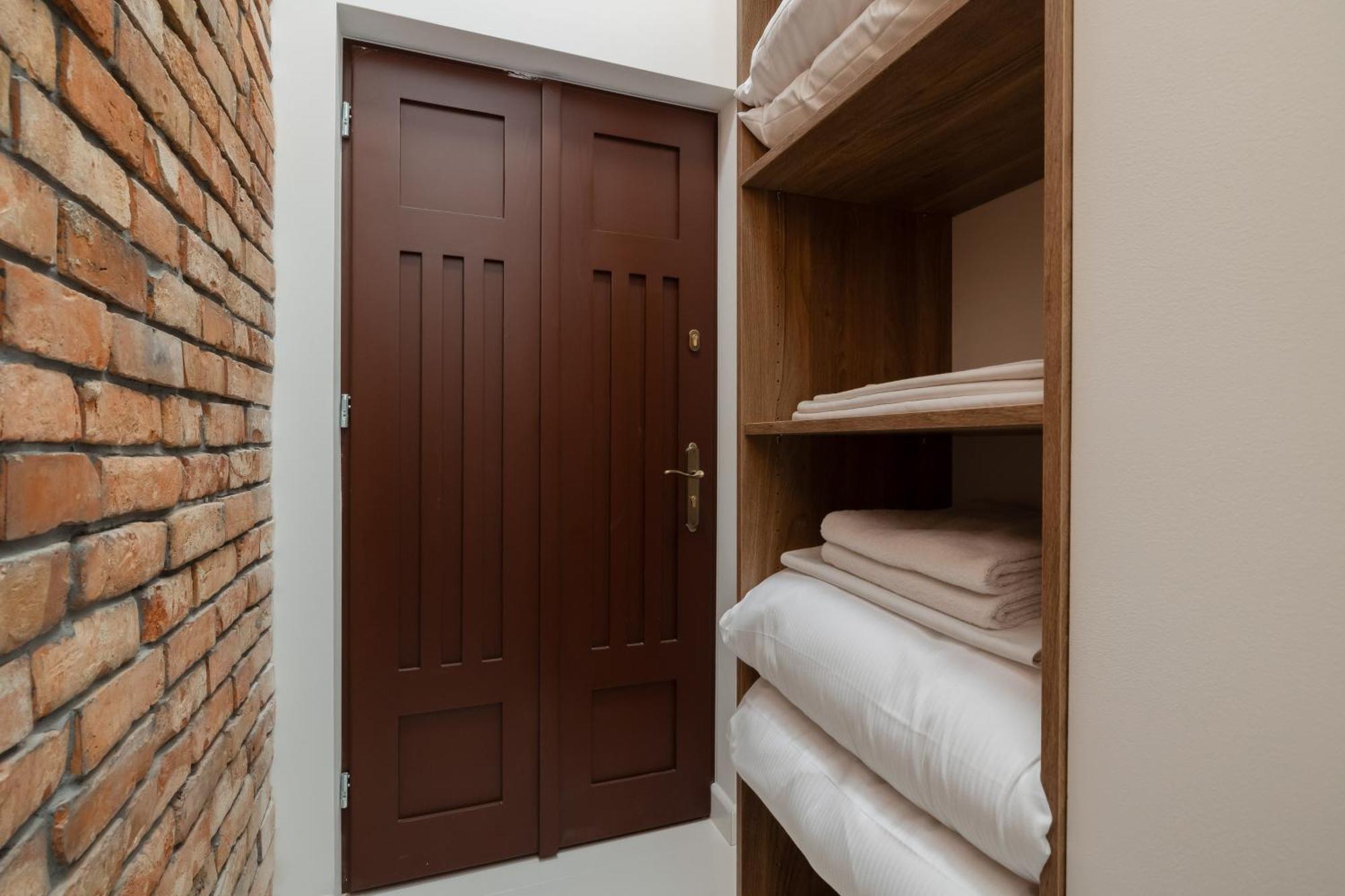 Dietla One Bedroom Apartments With Air Conditioning & Balcony By Noclegi Renters Krakow Dış mekan fotoğraf